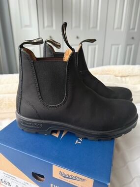 Blundstone Black Elastic Sided Boot Box - 558